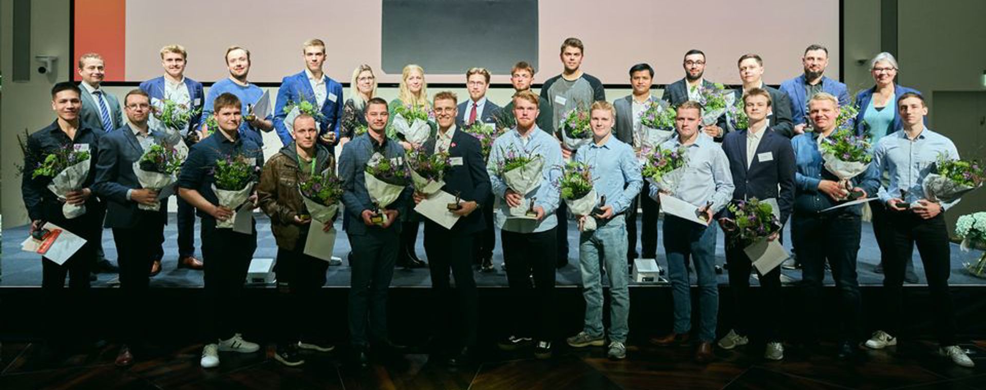 F211008a Accd 43C2 8E2b C4a9c62edeca W 960