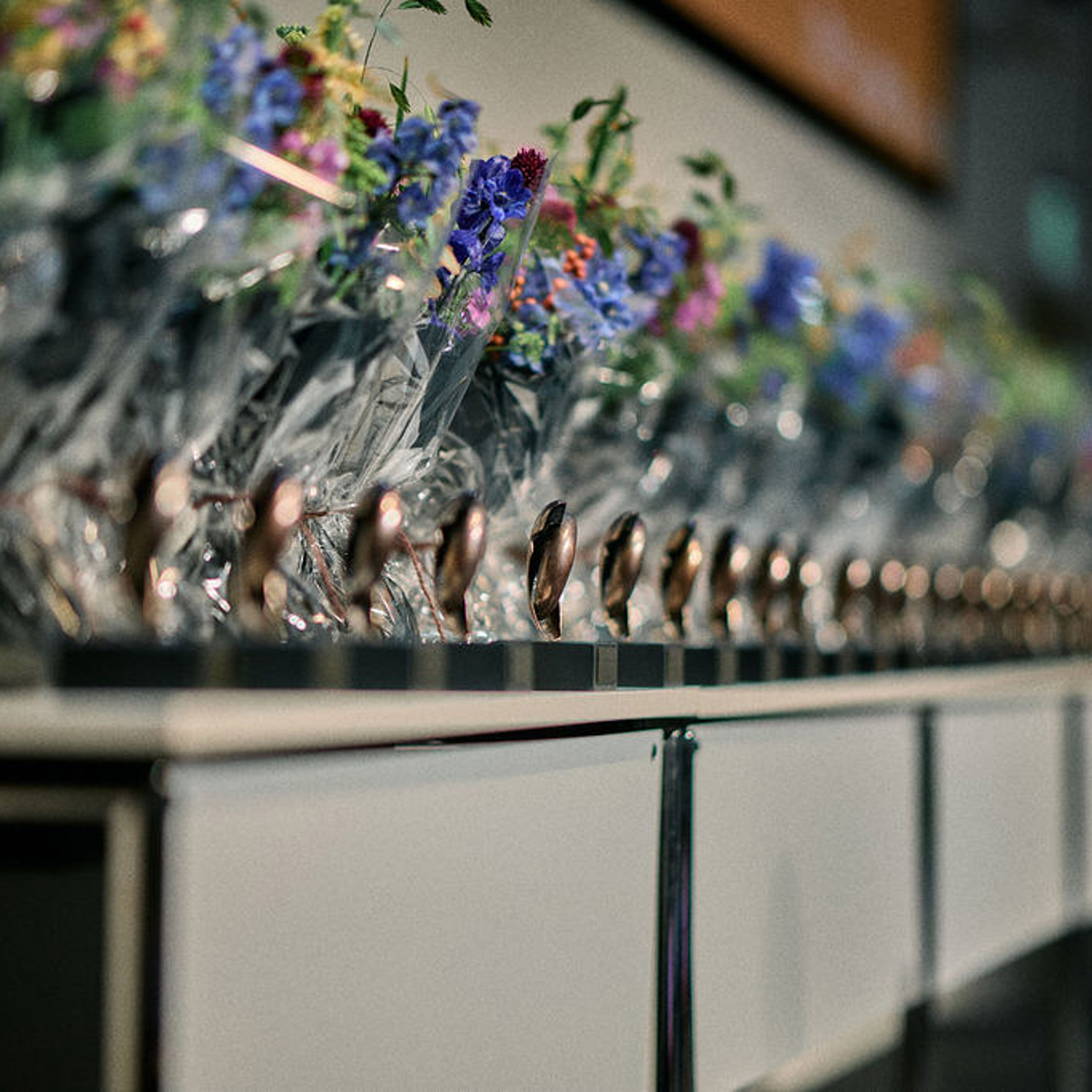 54878185266 7C99f18c8c B